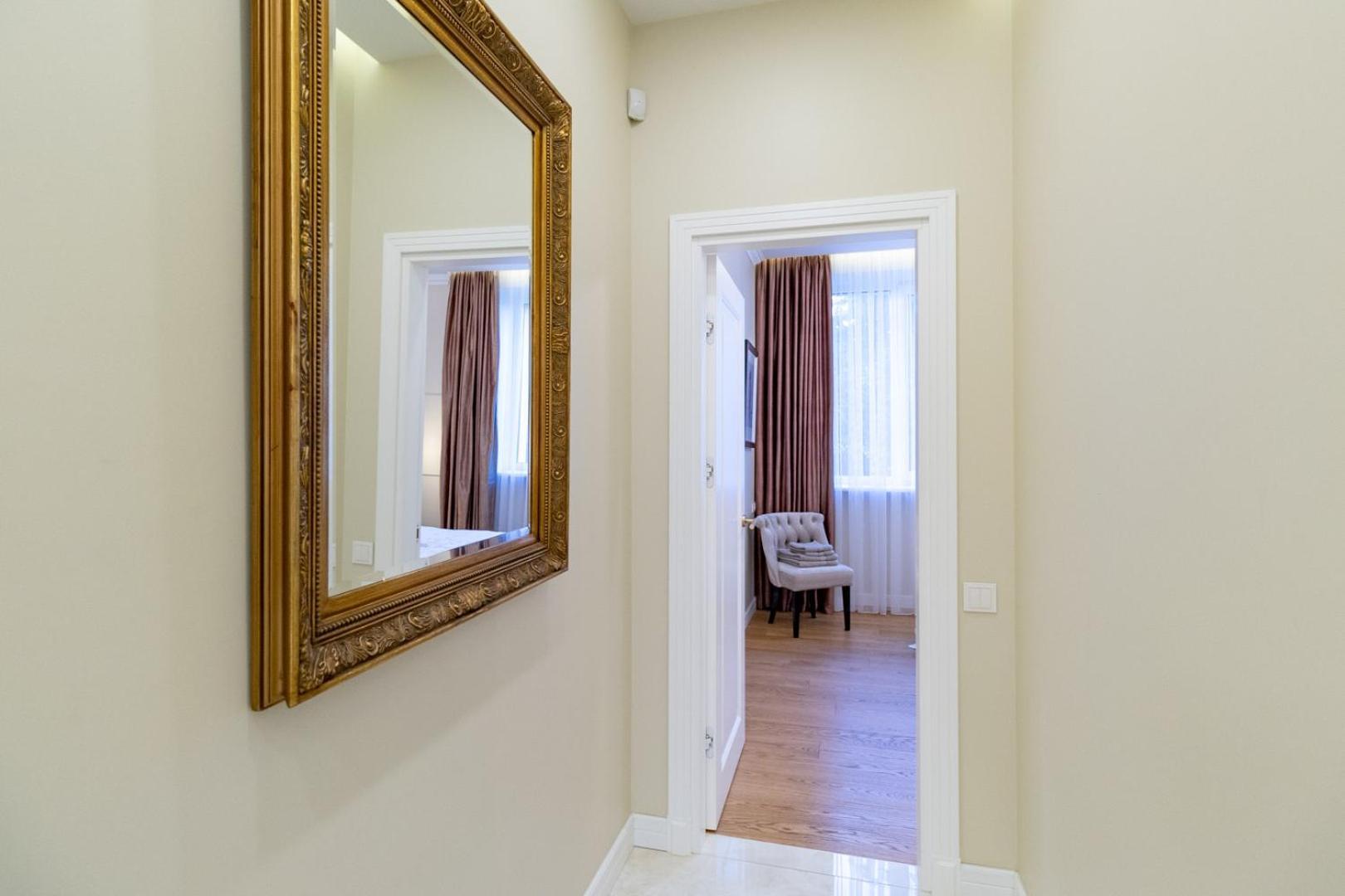 Luxury Central Apartment In Putvinskio Street Kaunas Exterior foto